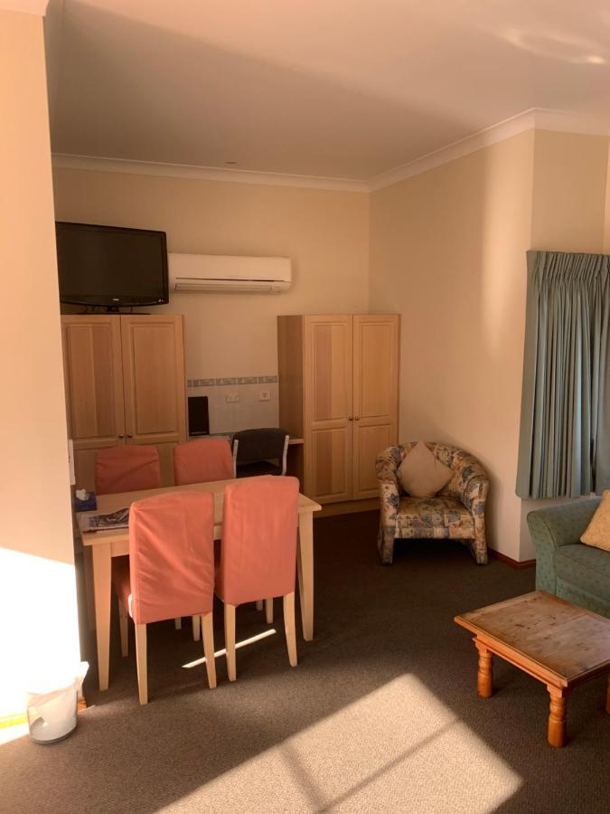 Bairnsdale Tanjil Motor Inn المظهر الخارجي الصورة