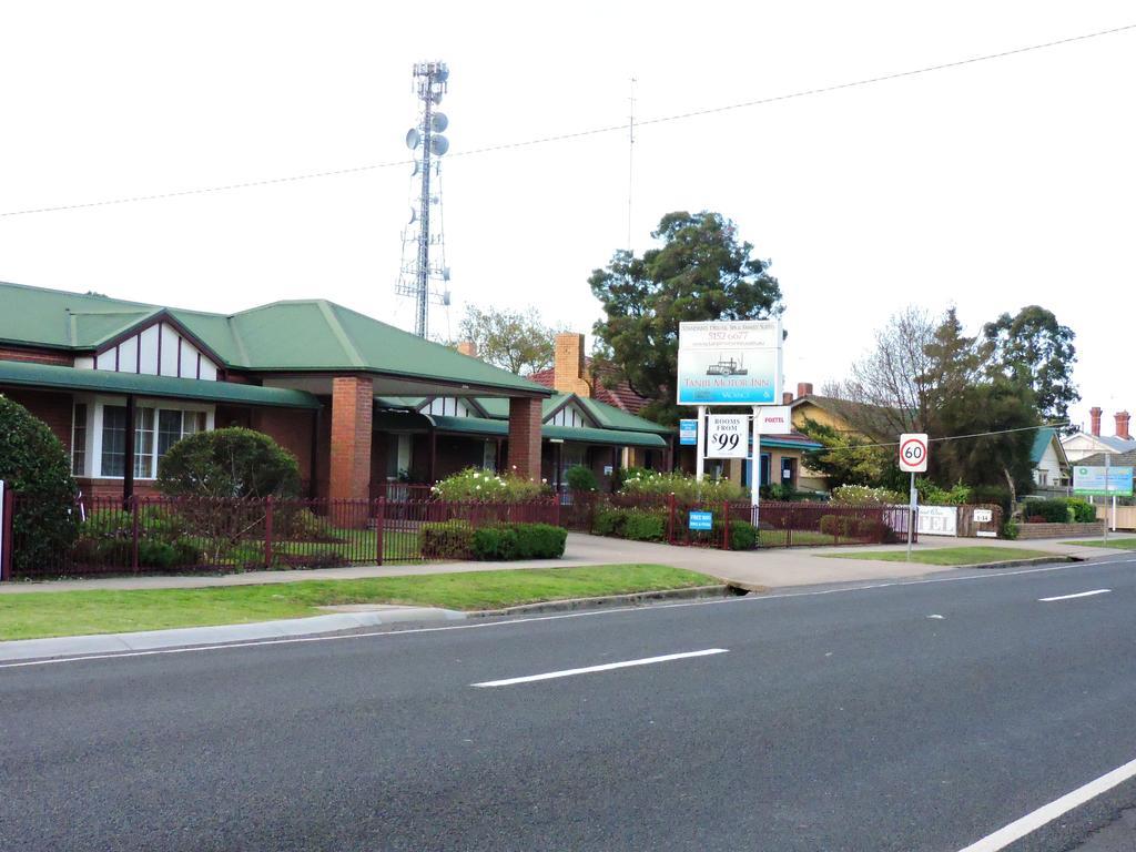 Bairnsdale Tanjil Motor Inn المظهر الخارجي الصورة