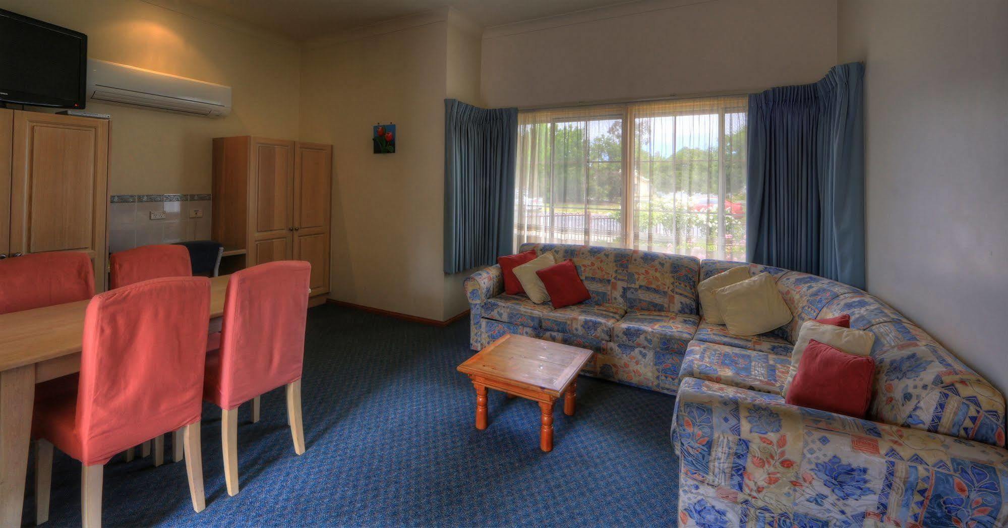 Bairnsdale Tanjil Motor Inn المظهر الخارجي الصورة